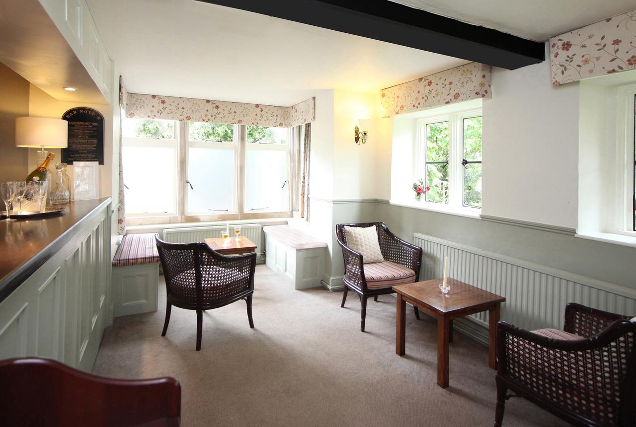 The Conigre Hotel Melksham Buitenkant foto